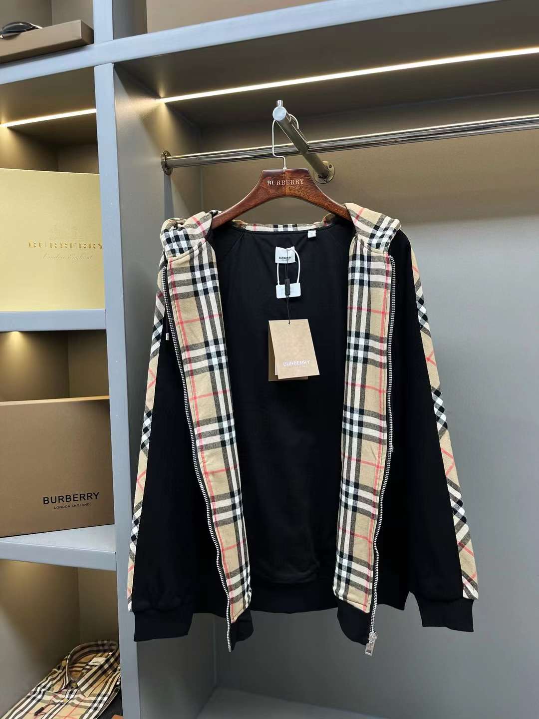 Classic striped hooded cardigan Classic striped hooded cardigan