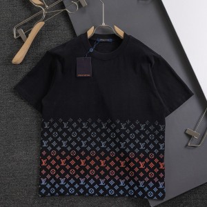 Gradient foam printing t-shirt