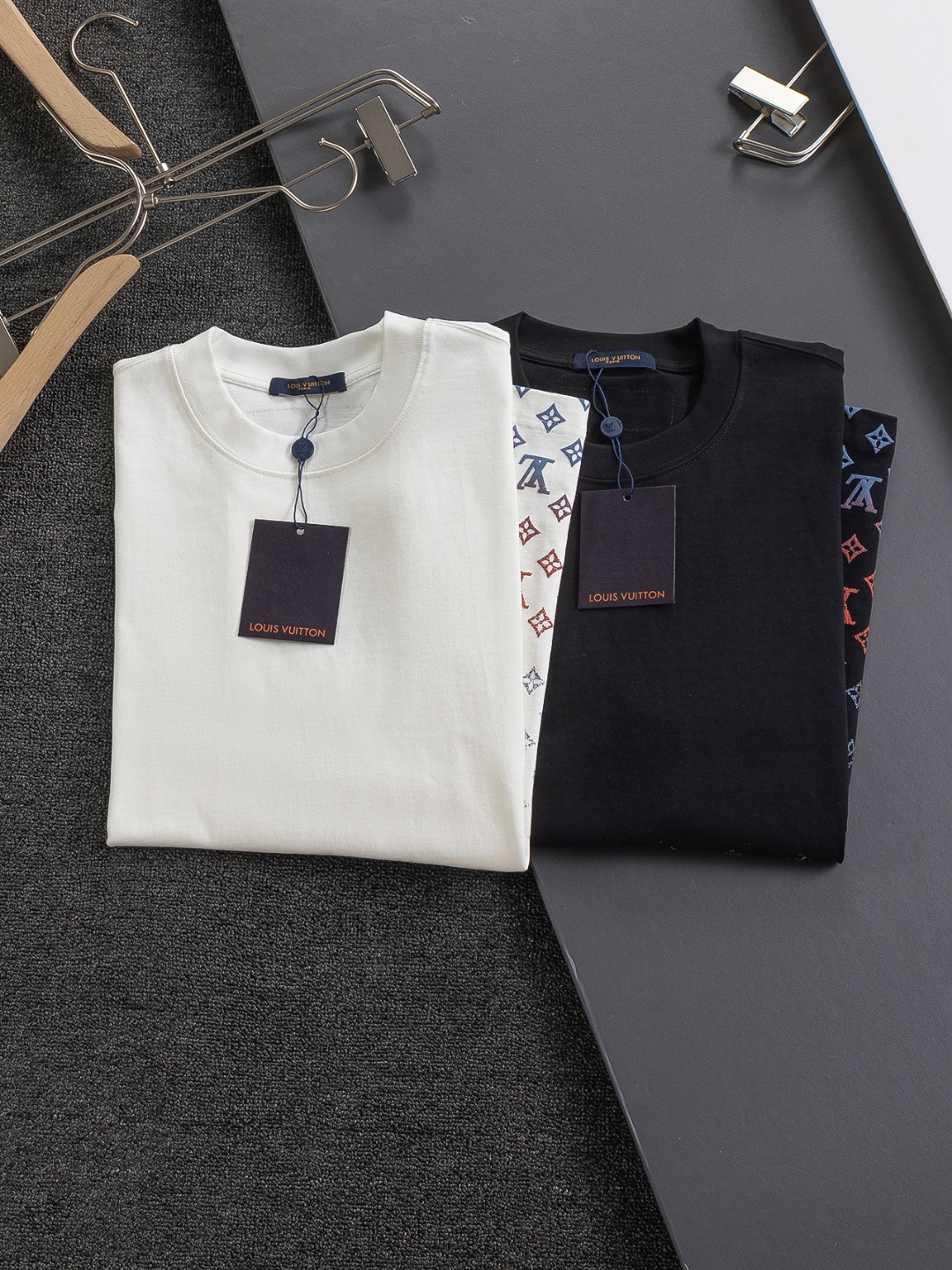 Gradient foam printing t-shirt Gradient foam printing t-shirt