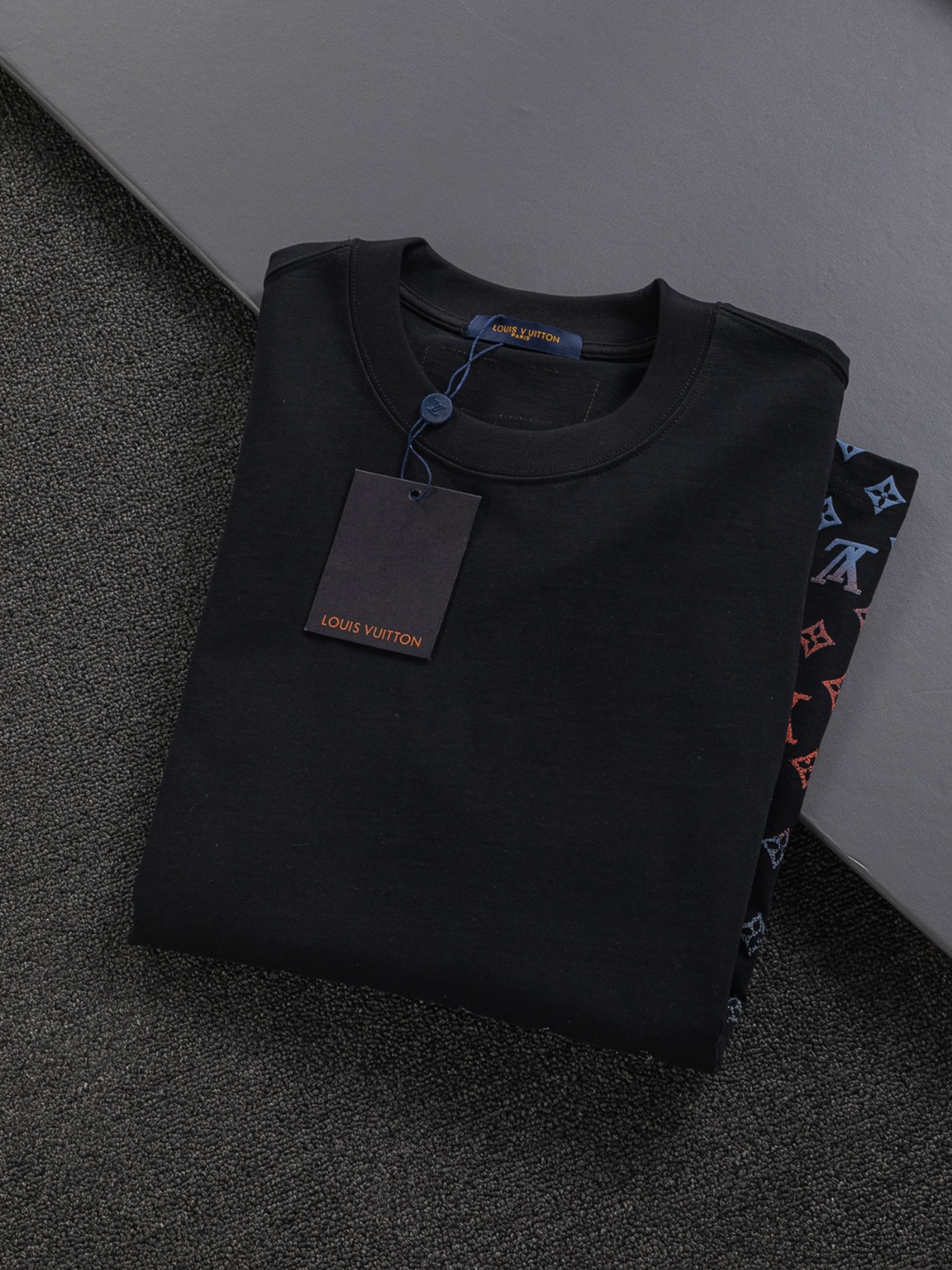 Gradient foam printing t-shirt Gradient foam printing t-shirt