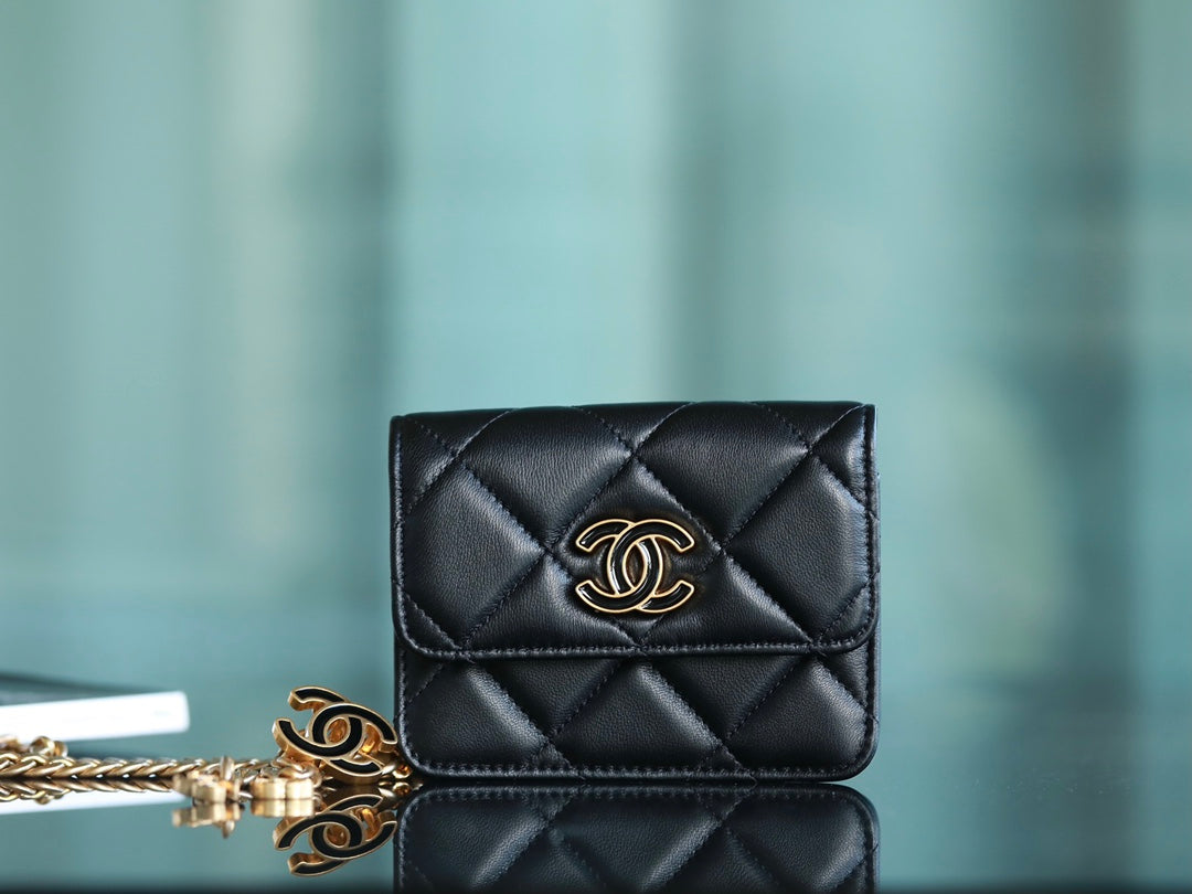 0528 Pending Belt Clutch on Chain in Black Lambskin AGHW 0528 Pending Belt Clutch on Chain in Black Lambskin AGHW