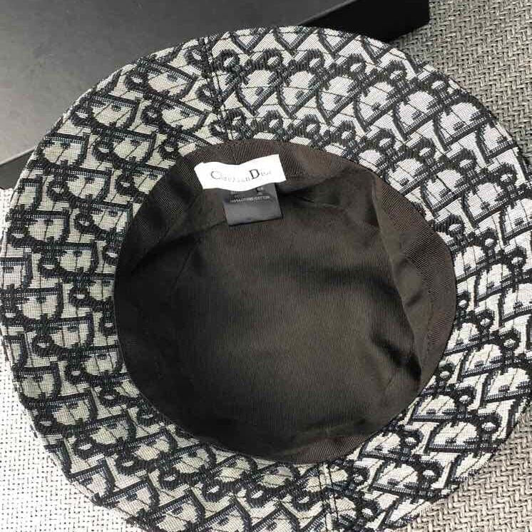 0528 Full mark bucket hat 0528 Full mark bucket hat