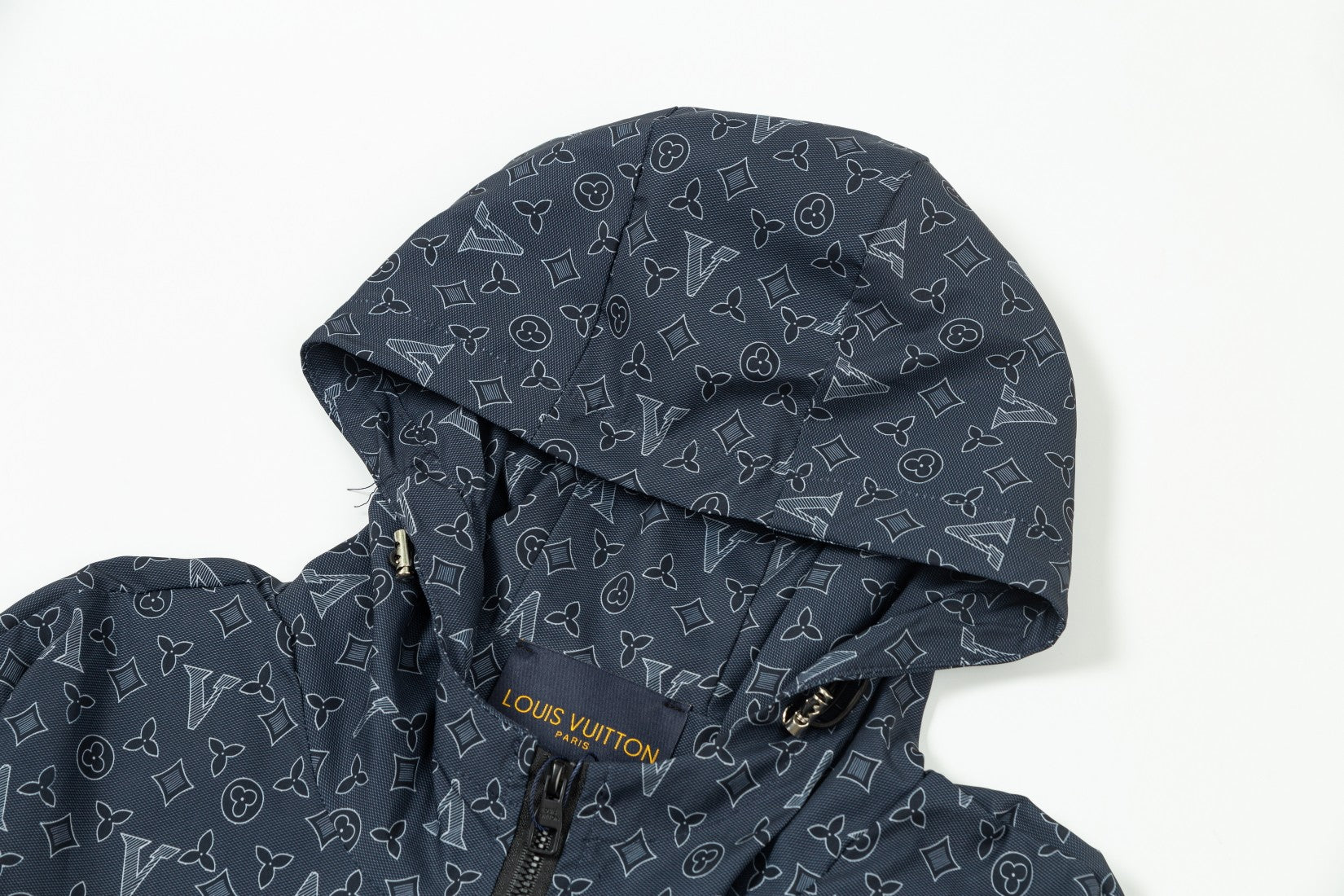 1028 New hooded windbreaker jacket 1028 New hooded windbreaker jacket