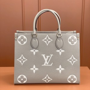 0528 Onthego MM Bicolour Monogram Empreinte Leather