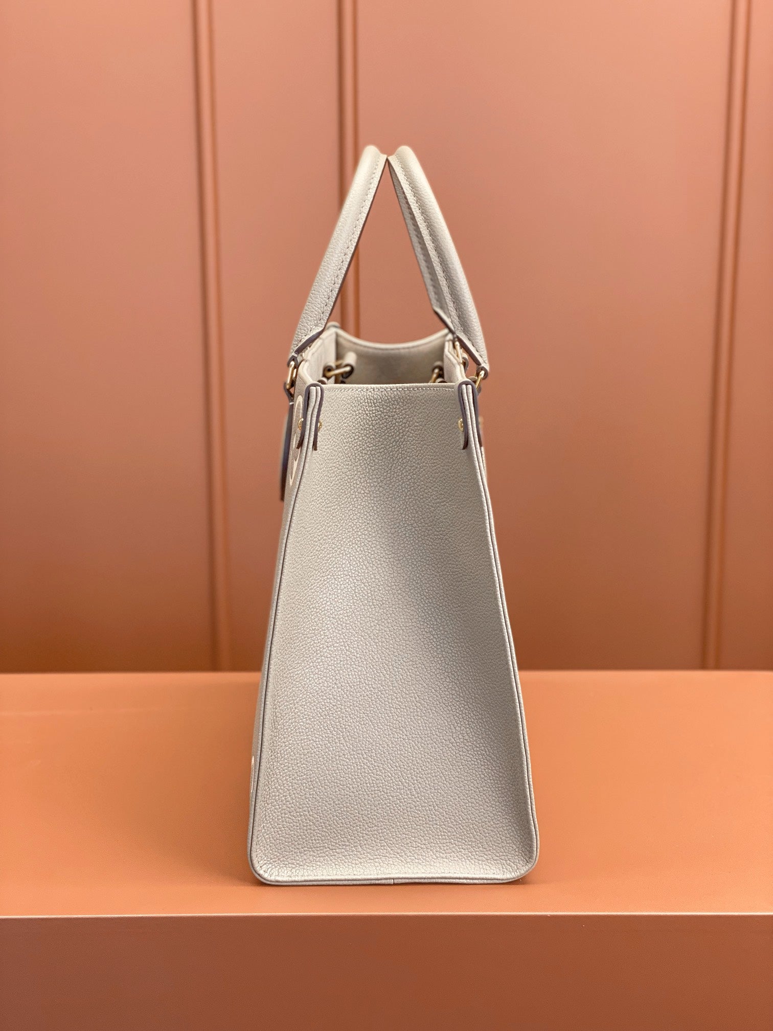 0528 Onthego MM Bicolour Monogram Empreinte Leather 0528 Onthego MM Bicolour Monogram Empreinte Leather
