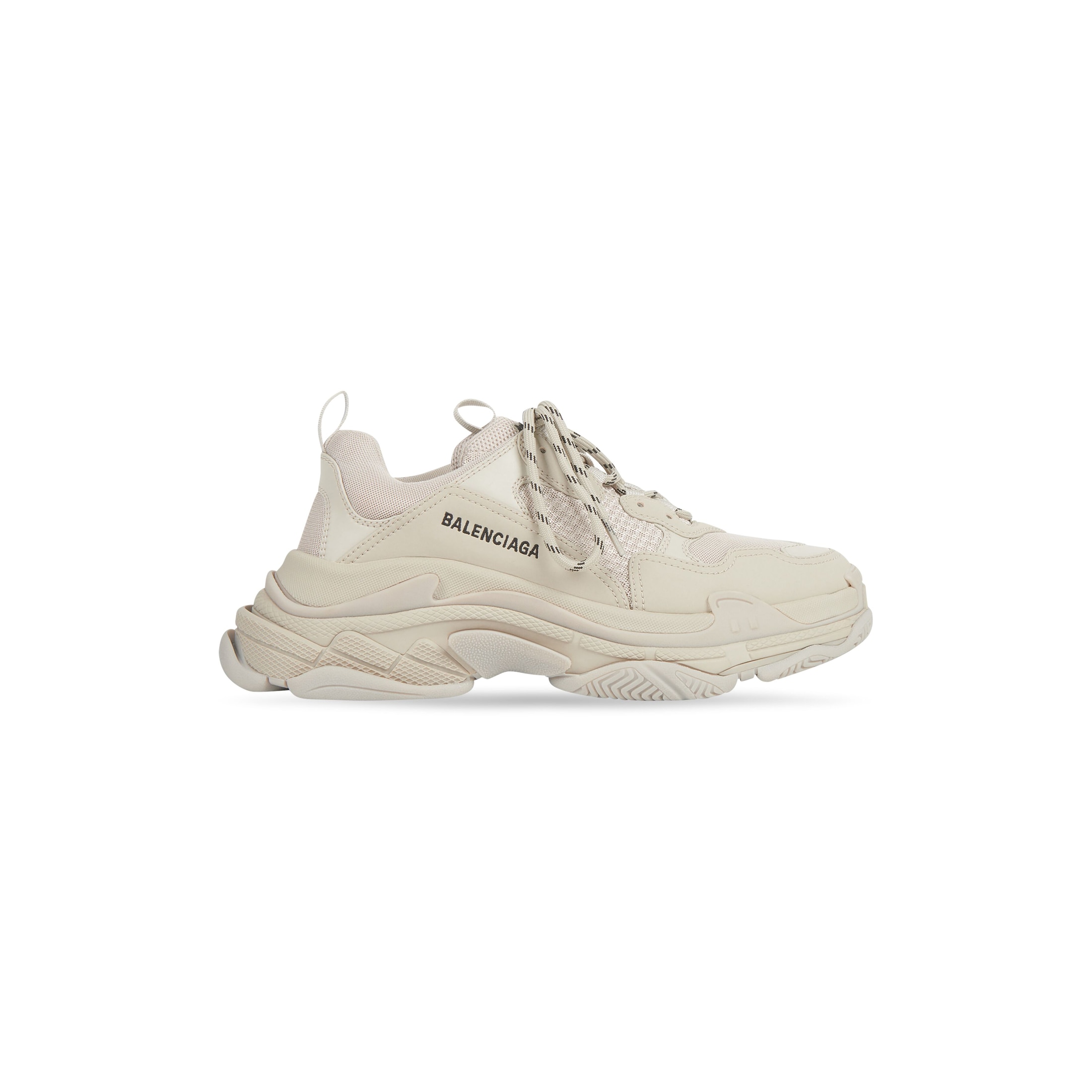Classic style letter shoes Classic style letter shoes