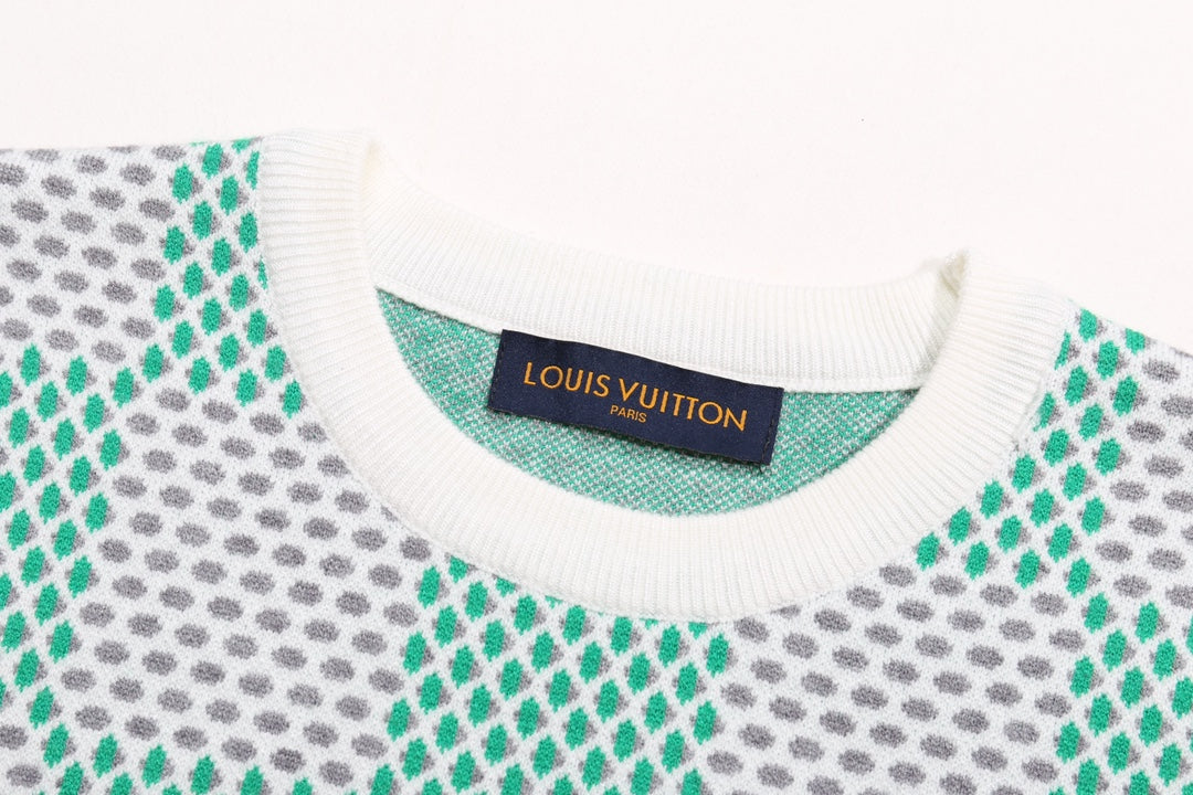 1014 Classic multi-colored plaid sweater 1014 Classic multi-colored plaid sweater