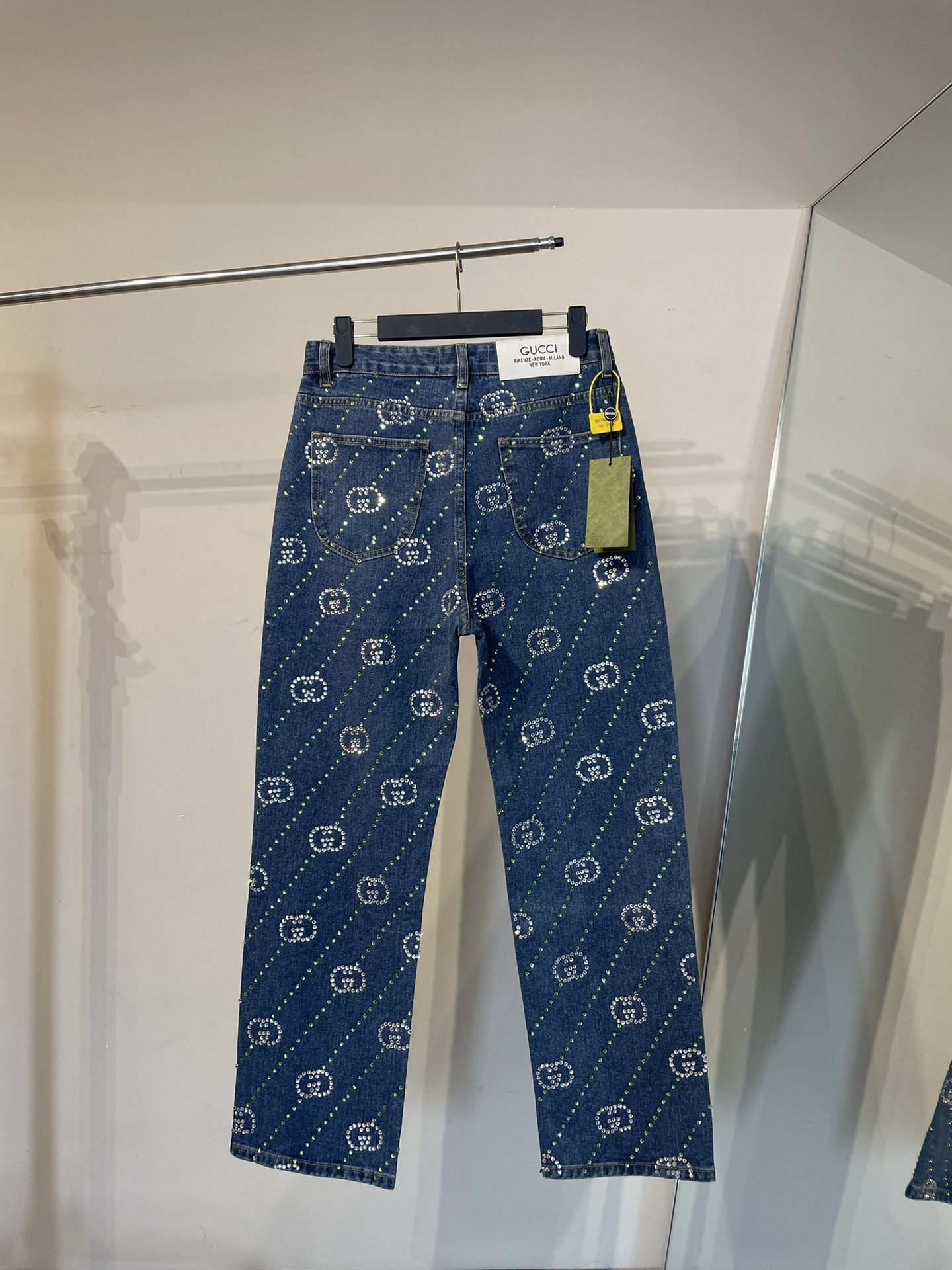 New high quality jeans full of diamonds New high quality jeans full of diamonds