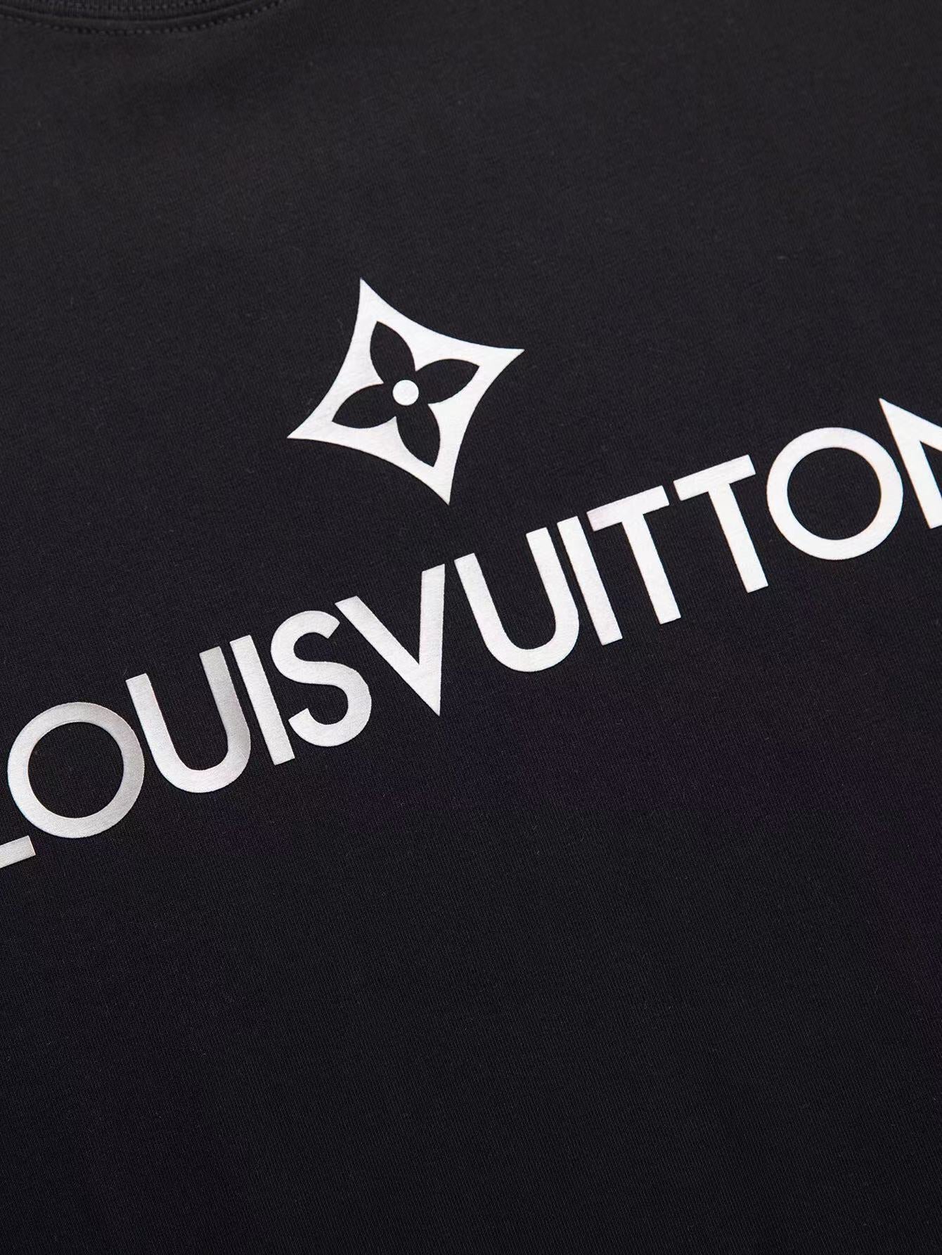 0528 L's Logo T-Shirt 0528 L's Logo T-Shirt