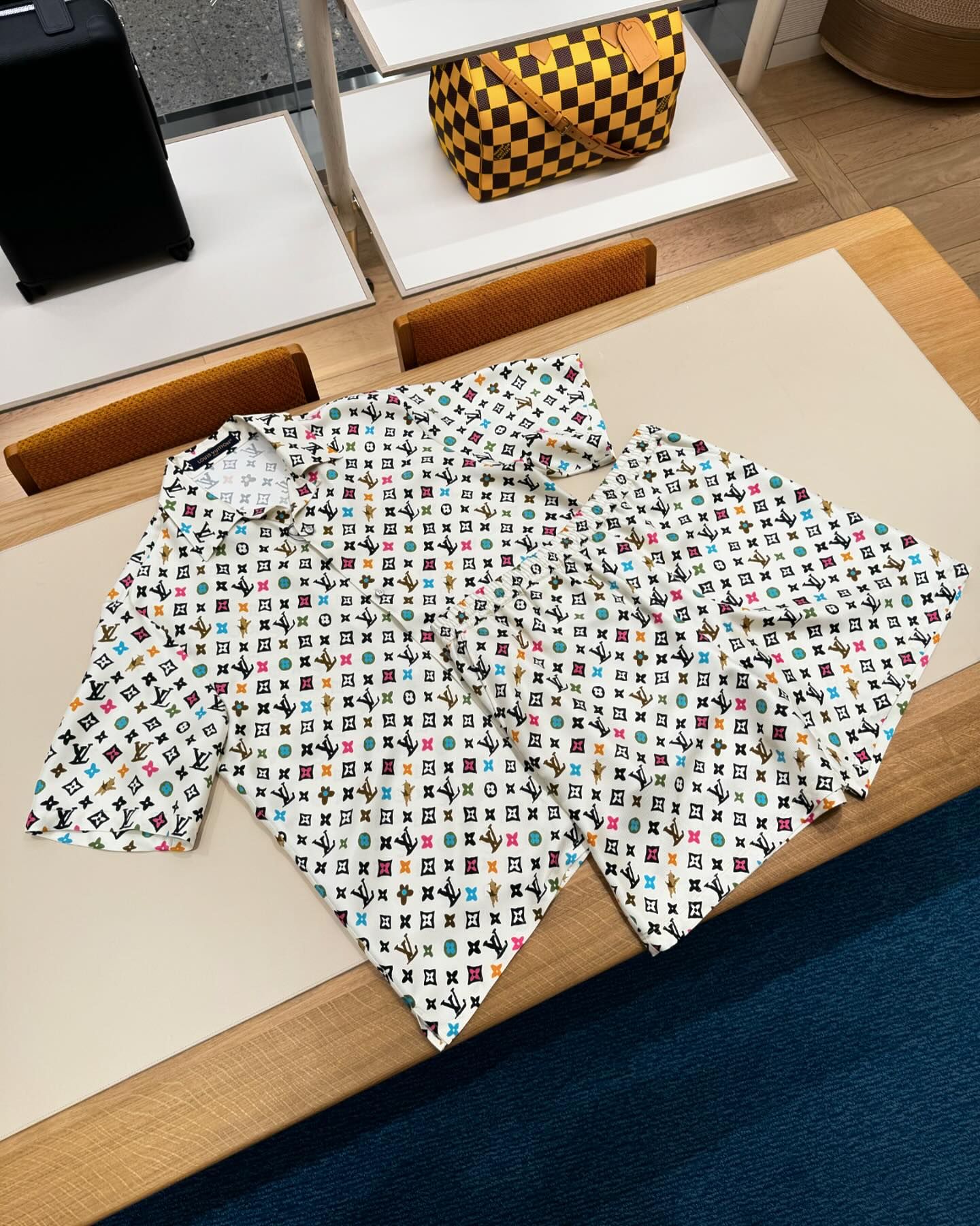 Polka dot style shirt and shorts suit Polka dot style shirt and shorts suit