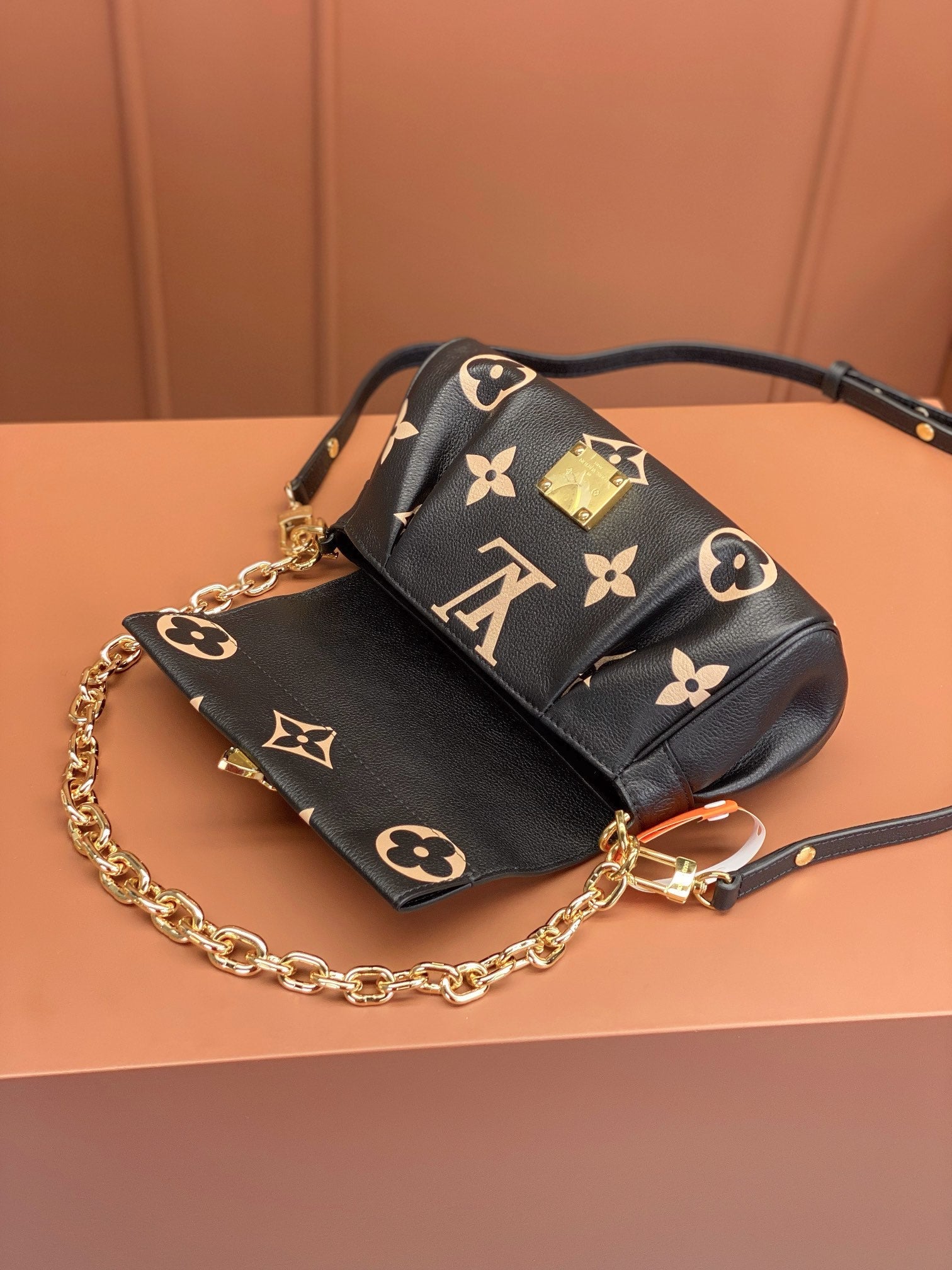 0528 Favorite Bicolour Monogram Empreinte Leather 0528 Favorite Bicolour Monogram Empreinte Leather