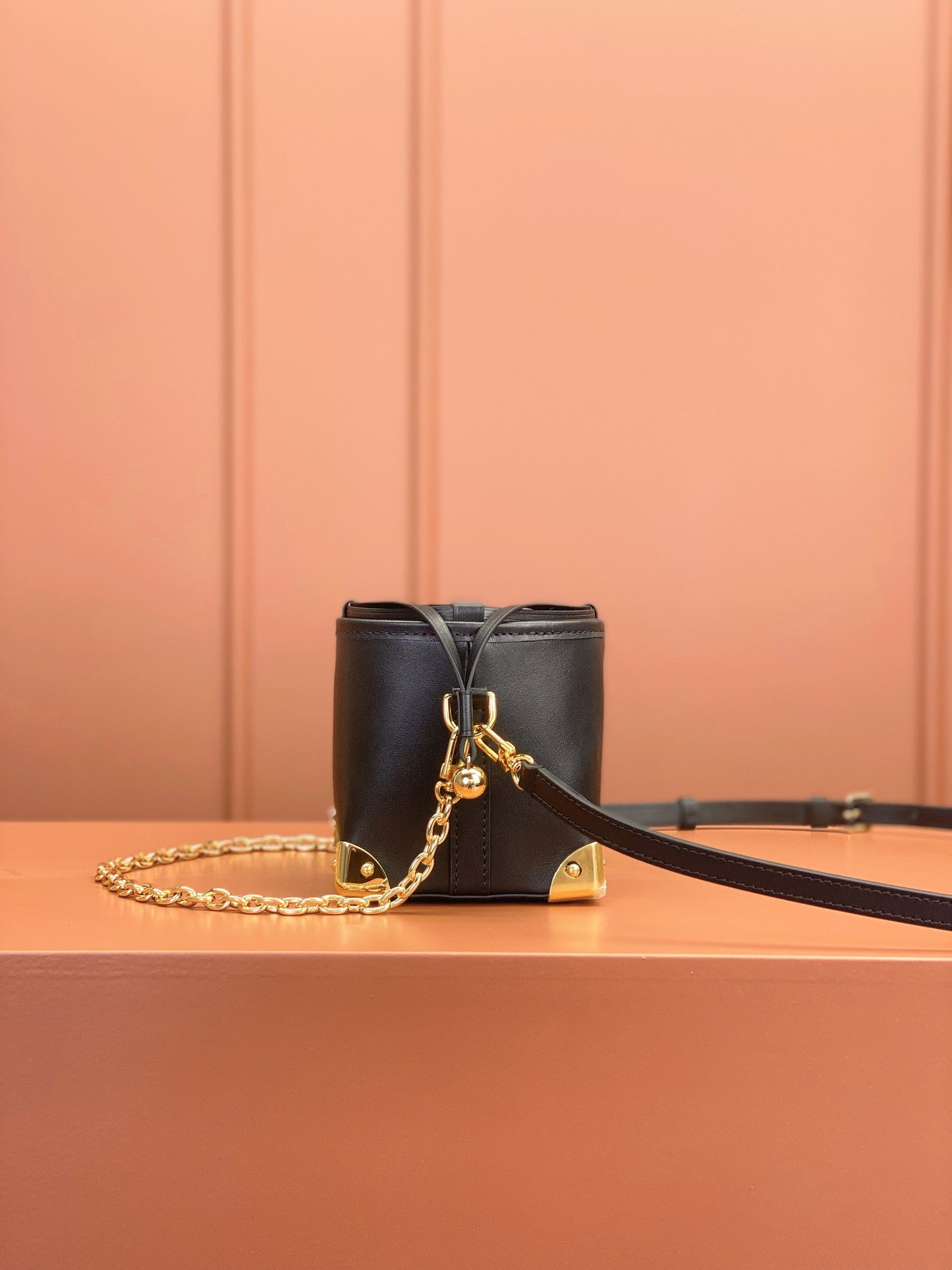 0528 Wallets and Small Leather Goods 0528 Wallets and Small Leather Goods