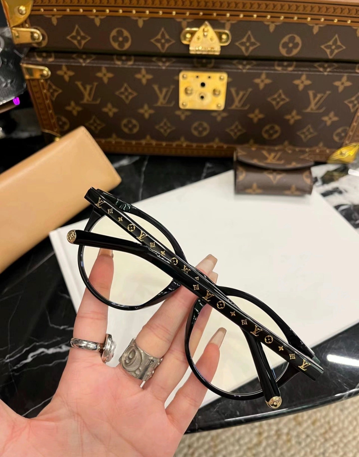 0528 Large frame slimming flat glasses 0528 Large frame slimming flat glasses