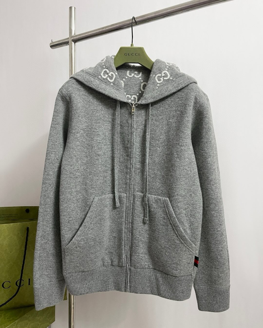 Full printed hooded cardigan(Double -sided to wear) Full printed hooded cardigan(Double -sided to wear)