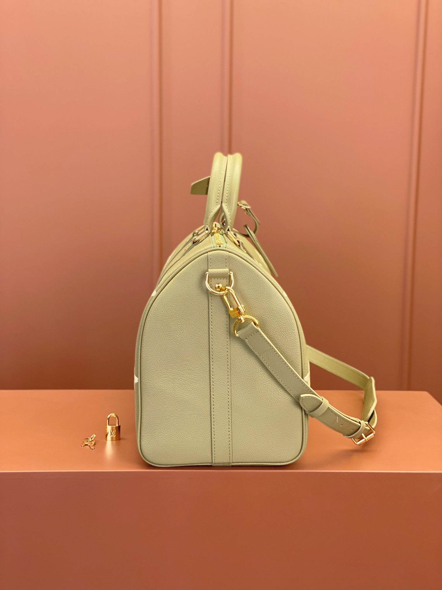 0528 Keepall Bandoulière 45 Monogram Empreinte Leather 0528 Keepall Bandoulière 45 Monogram Empreinte Leather