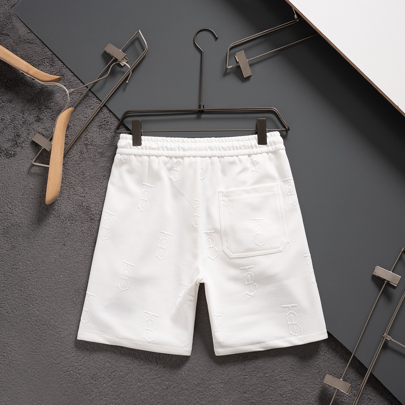 Knitted and embroidered high end shorts Knitted and embroidered high end shorts