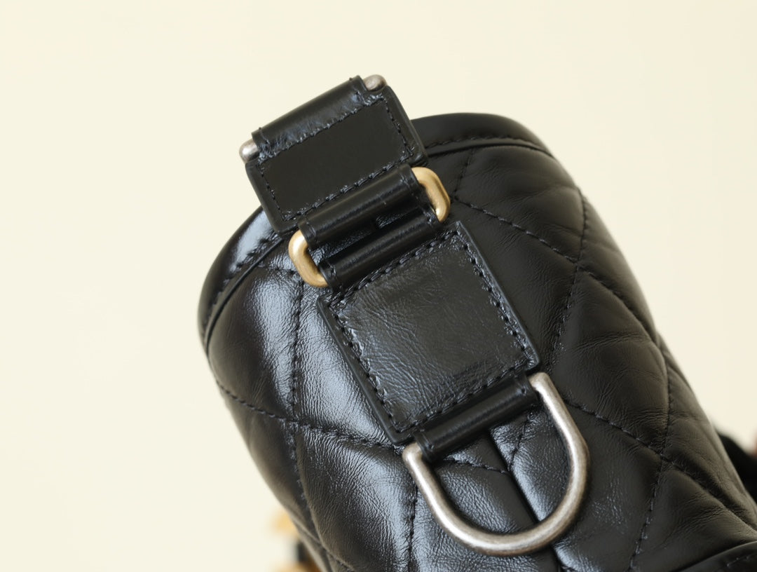 0528 Quilted distressed calfskin Small Black 0528 Quilted distressed calfskin Small Black