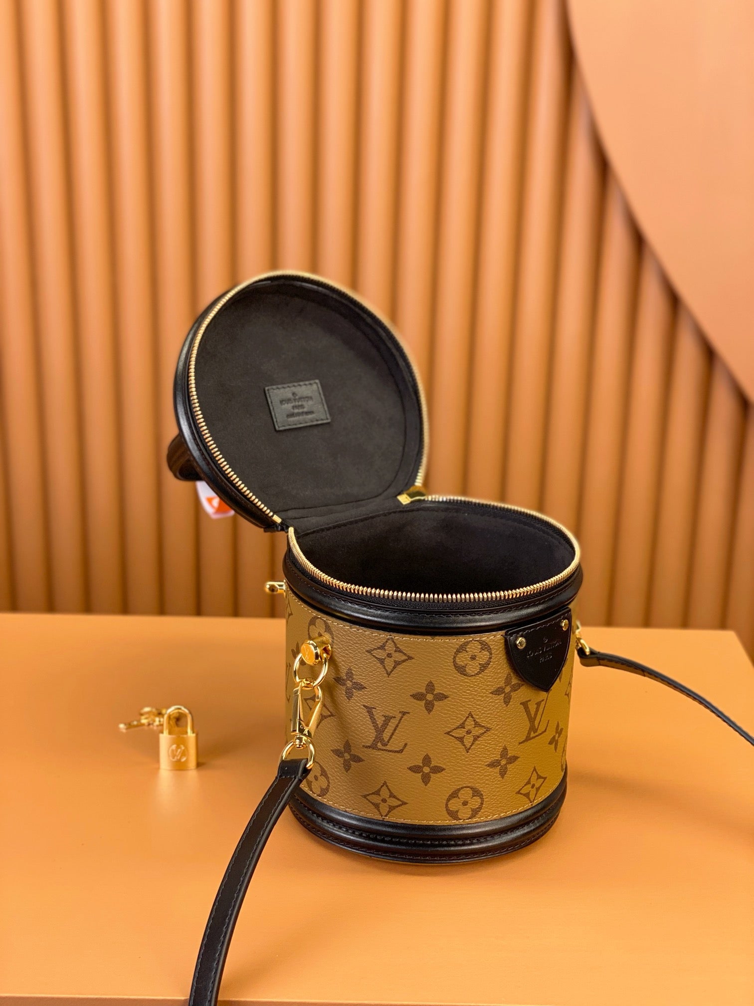 0528 Monogram Cannes Handbag 0528 Monogram Cannes Handbag