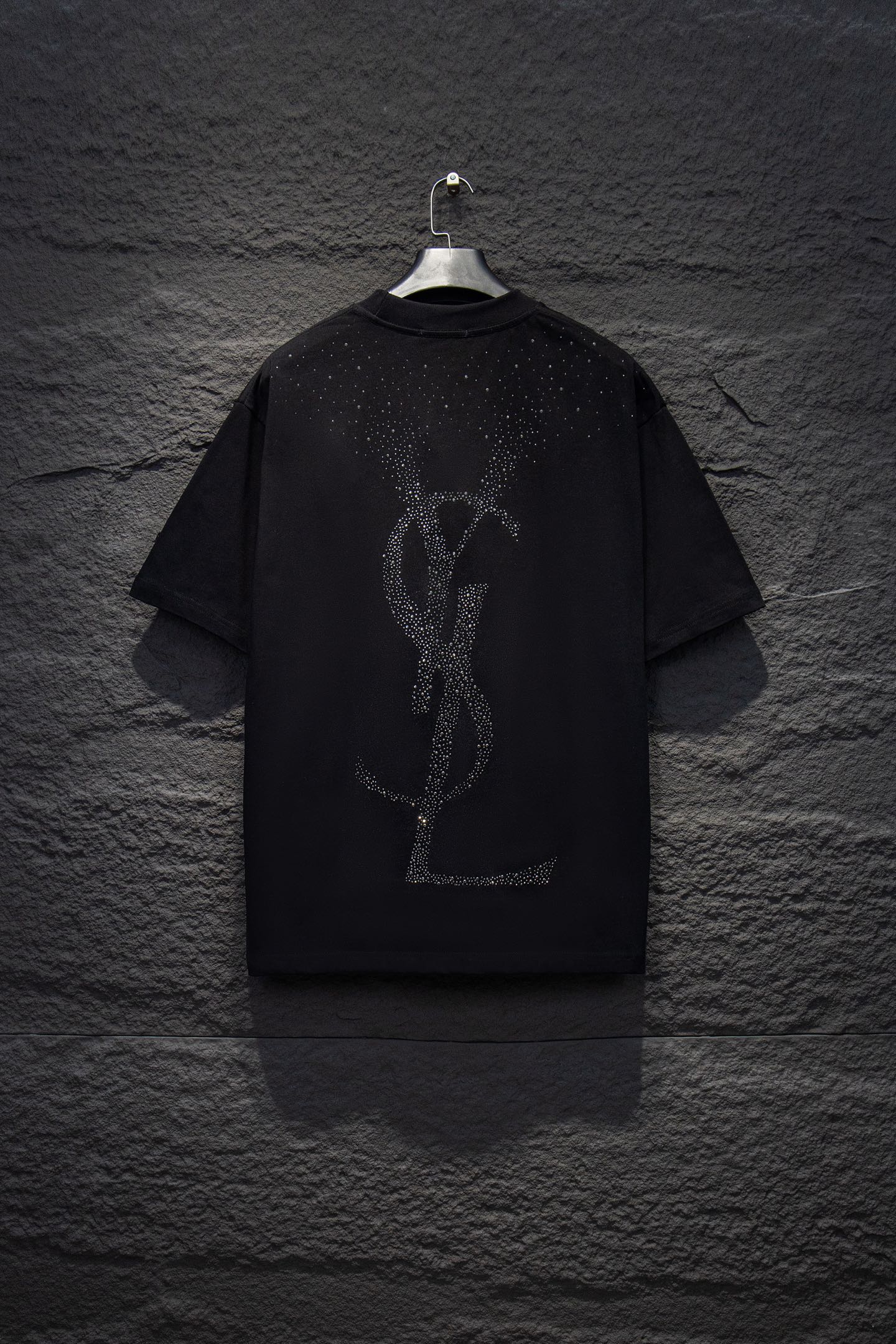 New diamond-encrusted short sleeves tshirt New diamond-encrusted short sleeves tshirt