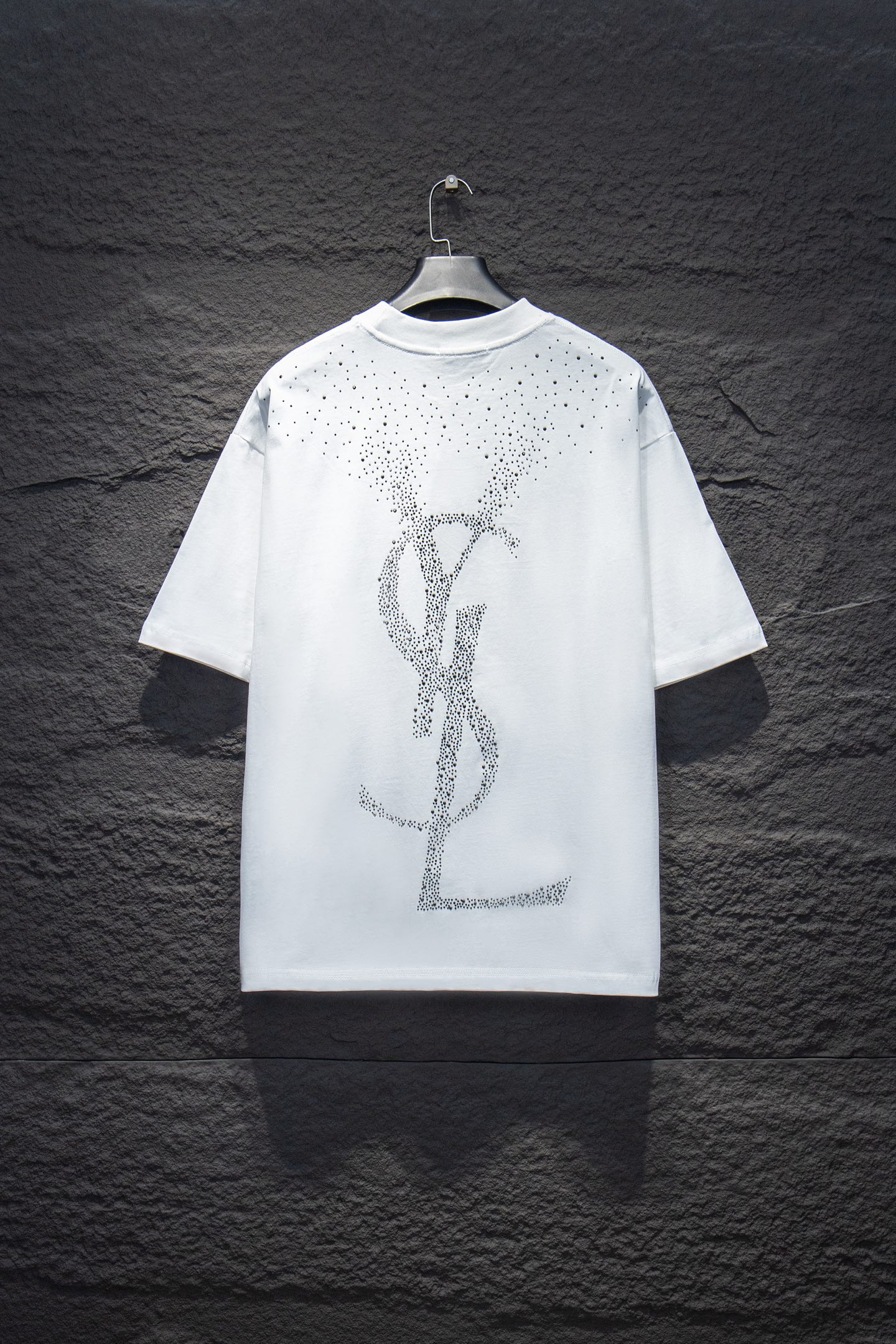 New diamond-encrusted short sleeves tshirt New diamond-encrusted short sleeves tshirt