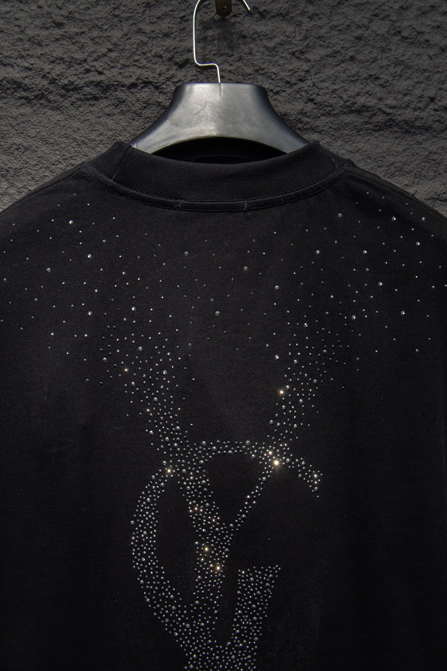 New diamond-encrusted short sleeves tshirt New diamond-encrusted short sleeves tshirt