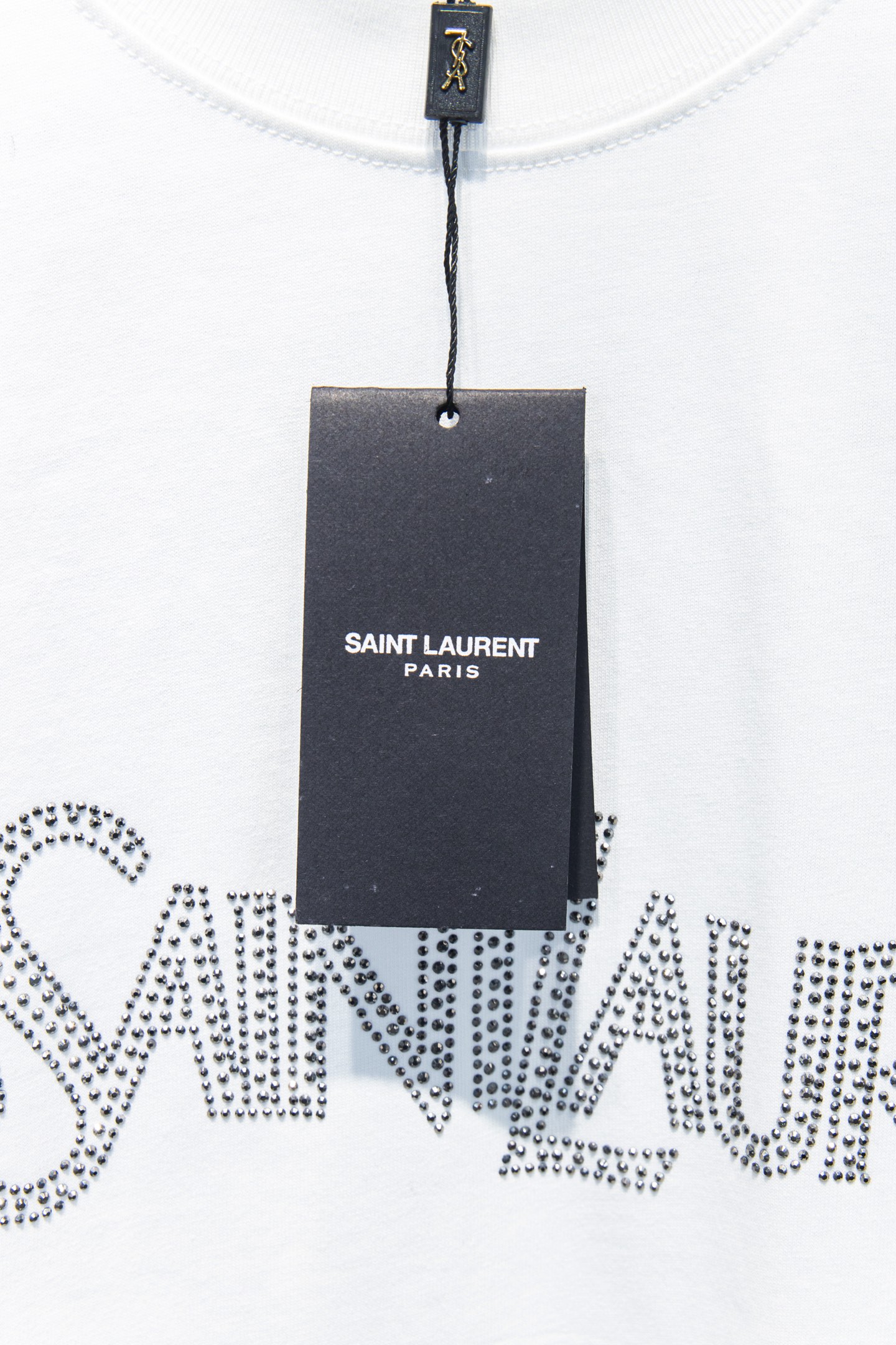 New diamond-encrusted short sleeves tshirt New diamond-encrusted short sleeves tshirt