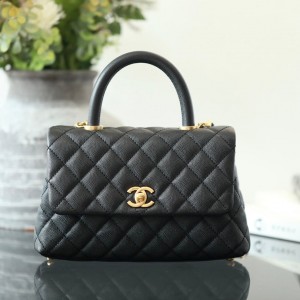 0528 Handle Flap Quilted Caviar Gold-tone small Black