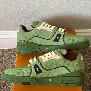 Classic avocado color matching shoes