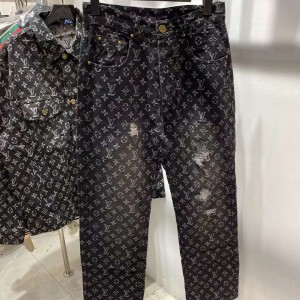 Personalized printed ripped jeans