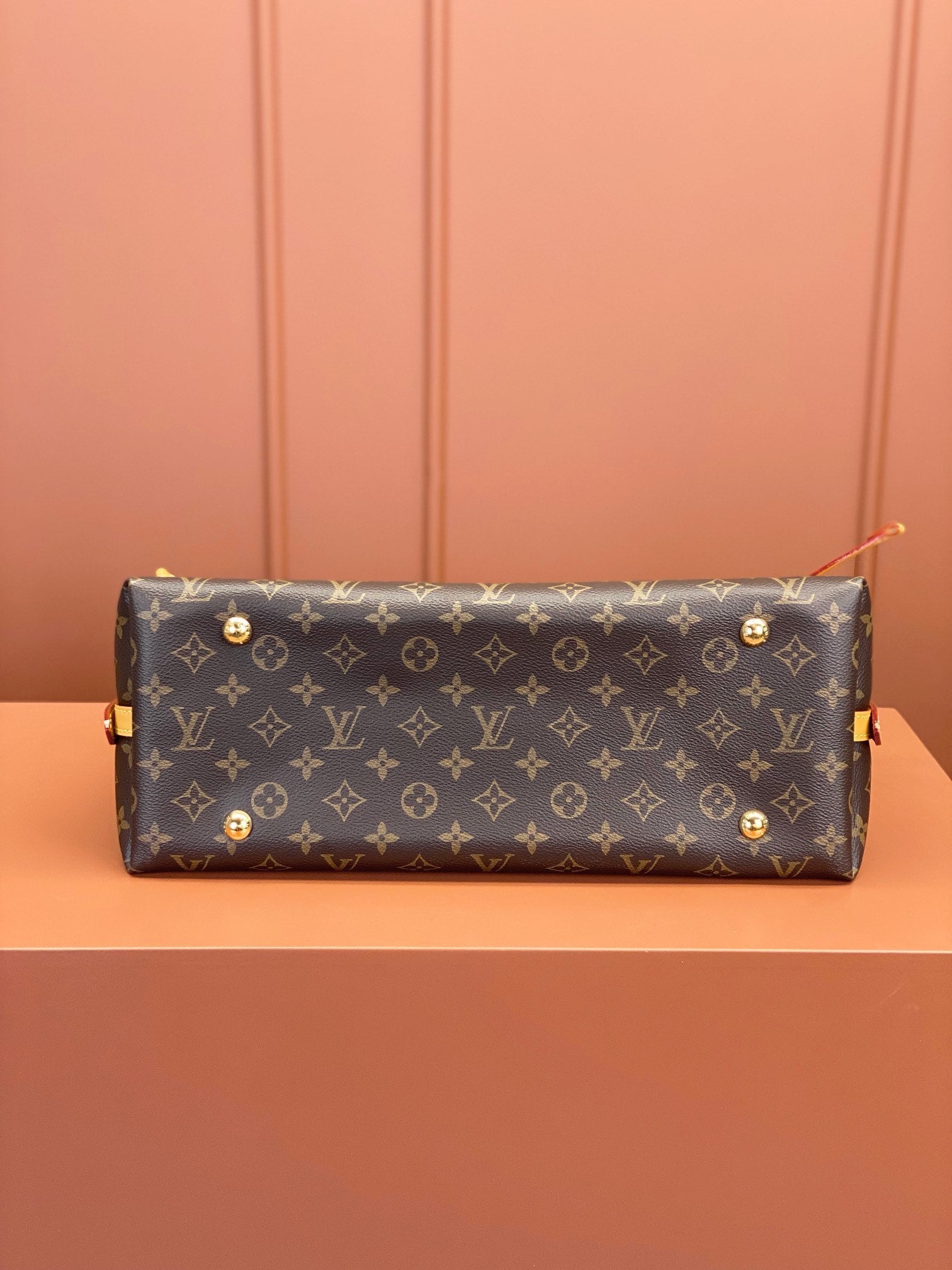 0528 CarryAll MM Monogram 0528 CarryAll MM Monogram