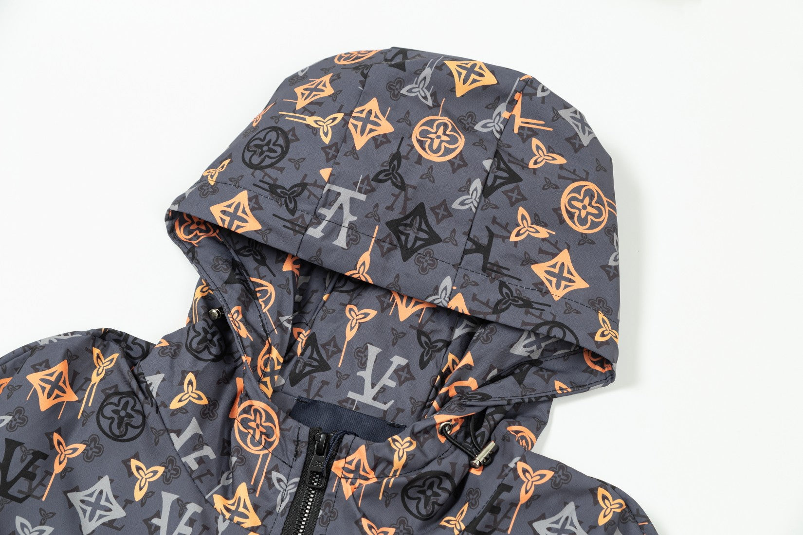 1028 New hooded windbreaker jacket 1028 New hooded windbreaker jacket