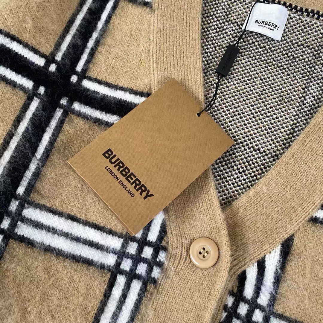 24SS plaid knit classic cardigan 24SS plaid knit classic cardigan