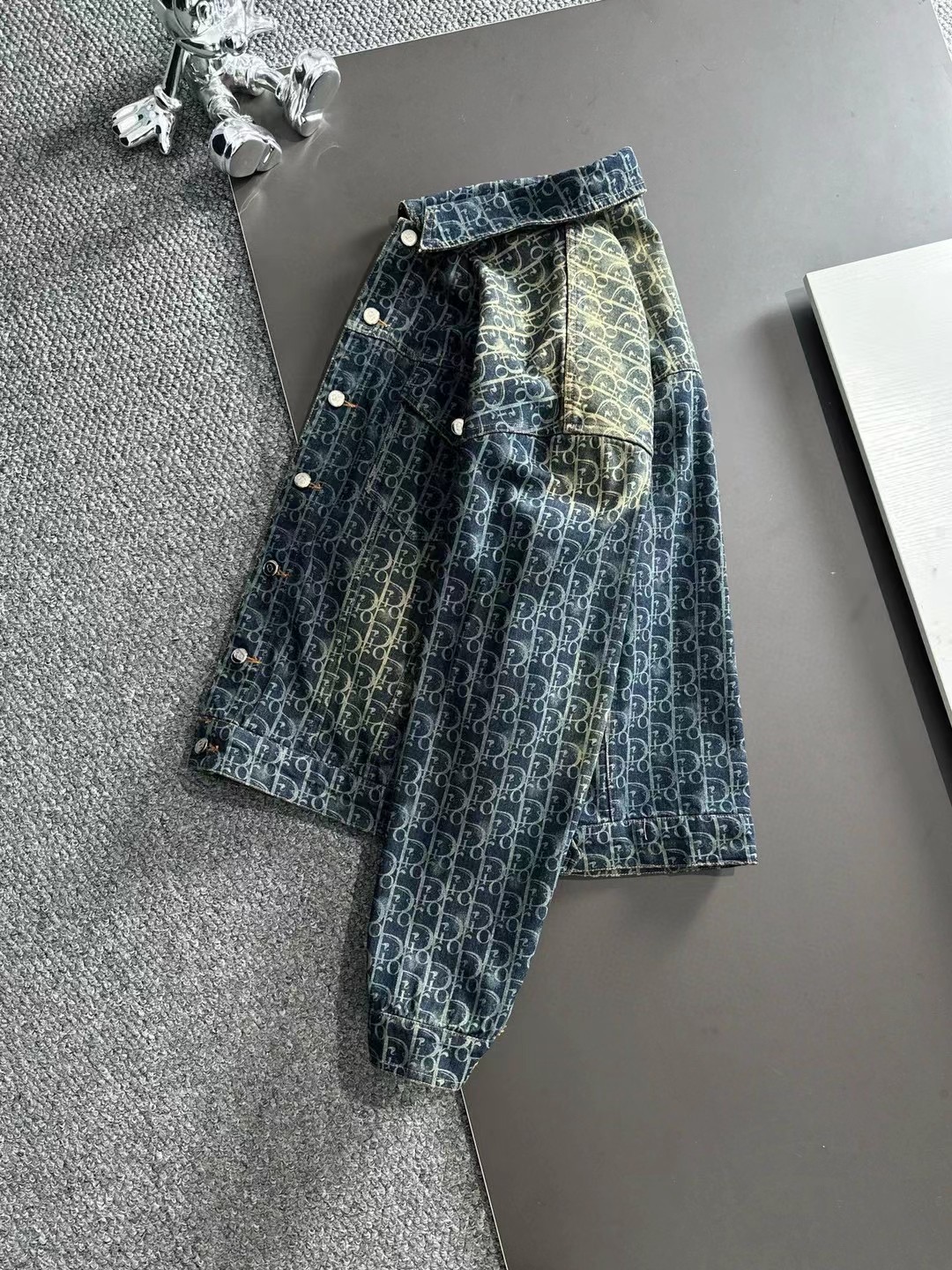 Vintage print layers denim jacket Vintage print layers denim jacket