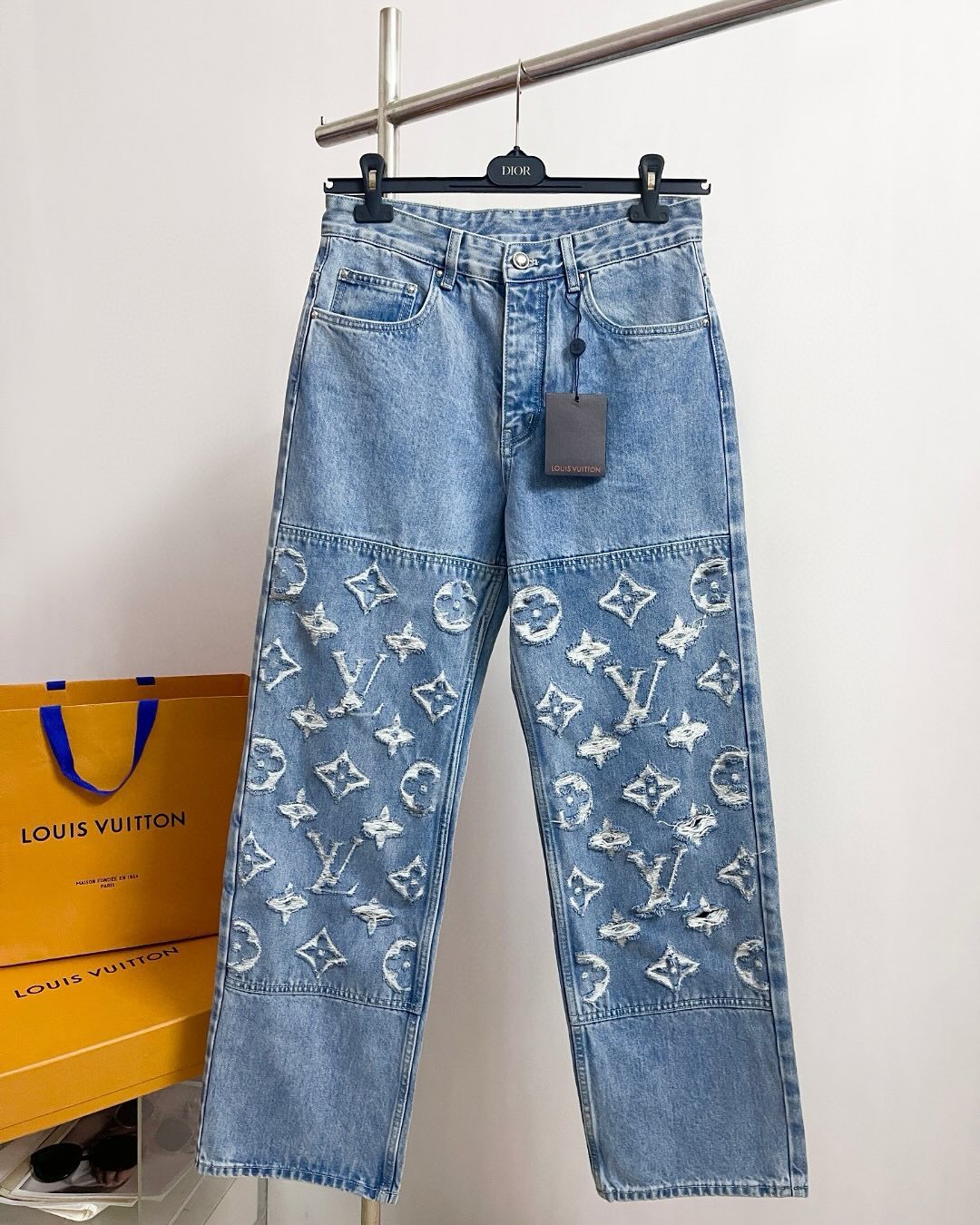 New trend printed jeans New trend printed jeans