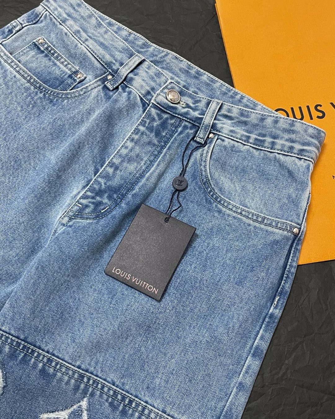 New trend printed jeans New trend printed jeans