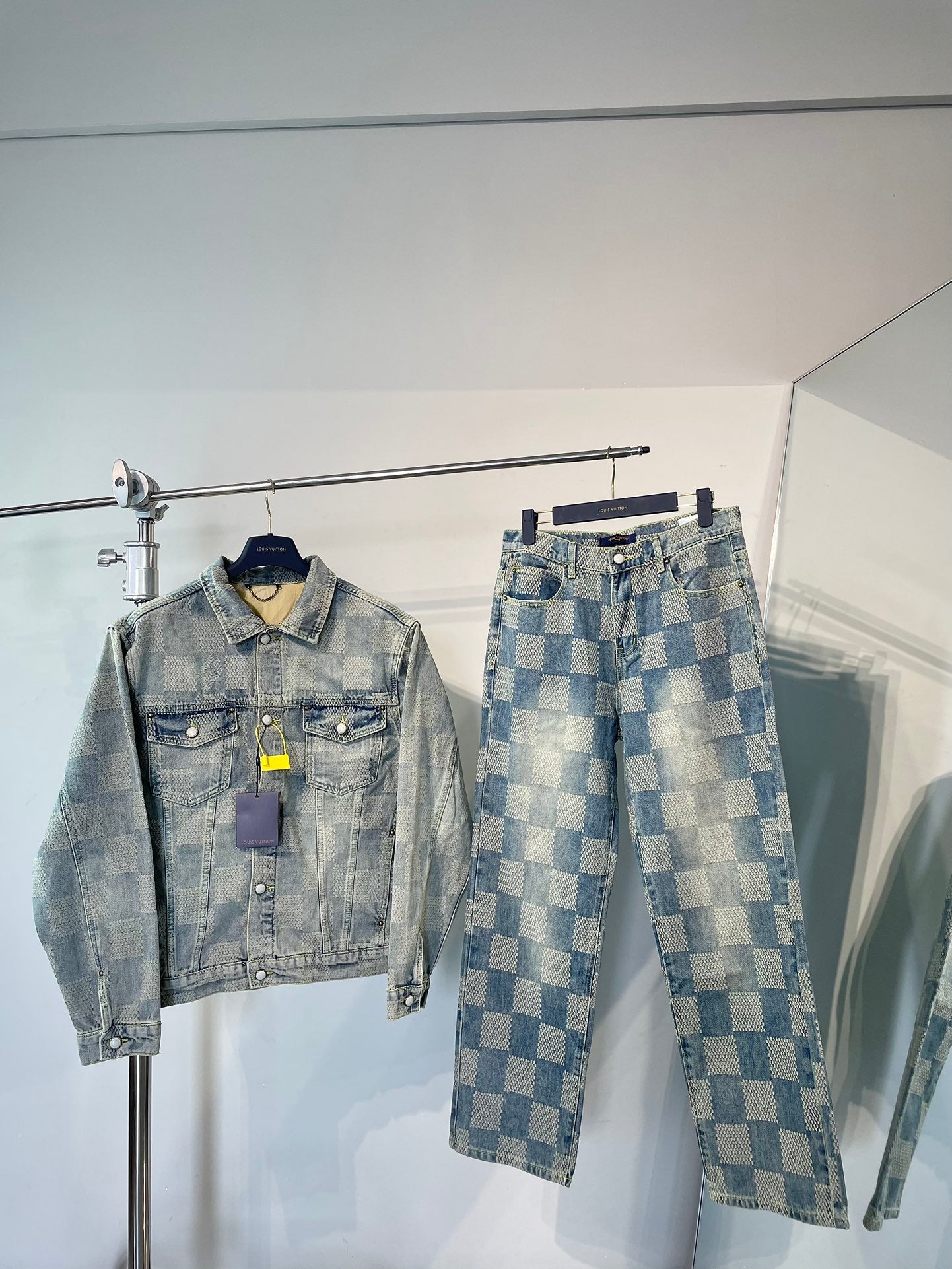 1105 New limited edition checkerboard patchwork washed blue denim jacket jeans set 1105 New limited edition checkerboard patchwork washed blue denim jacket jeans set