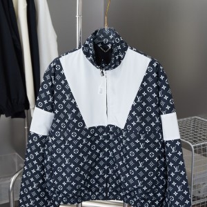 1031 The latest glitzy patchwork jacket