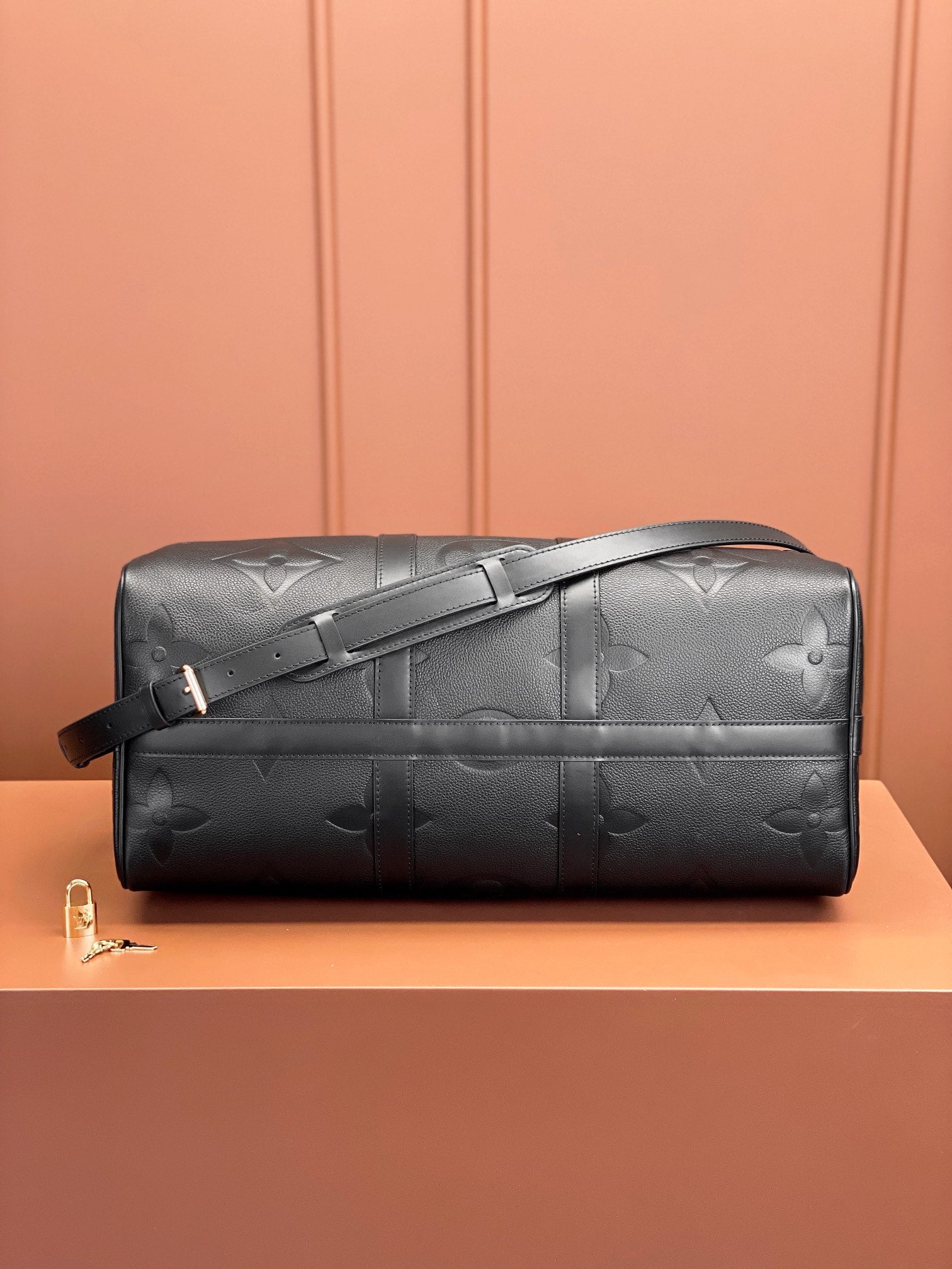 0528 Keepall Bandoulière 45 Monogram Empreinte Leather 0528 Keepall Bandoulière 45 Monogram Empreinte Leather