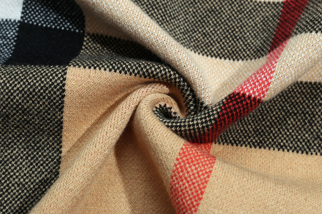 1014 Color-matching plaid sweater 1014 Color-matching plaid sweater