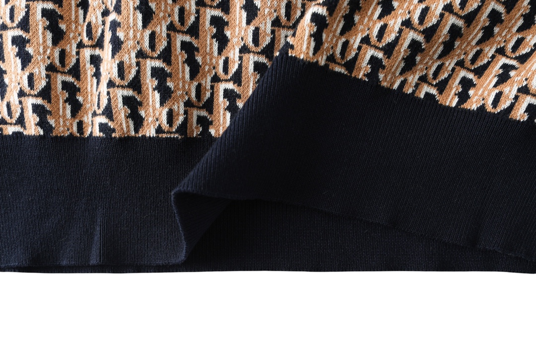 Classic jacquard knit lapel polo Classic jacquard knit lapel polo