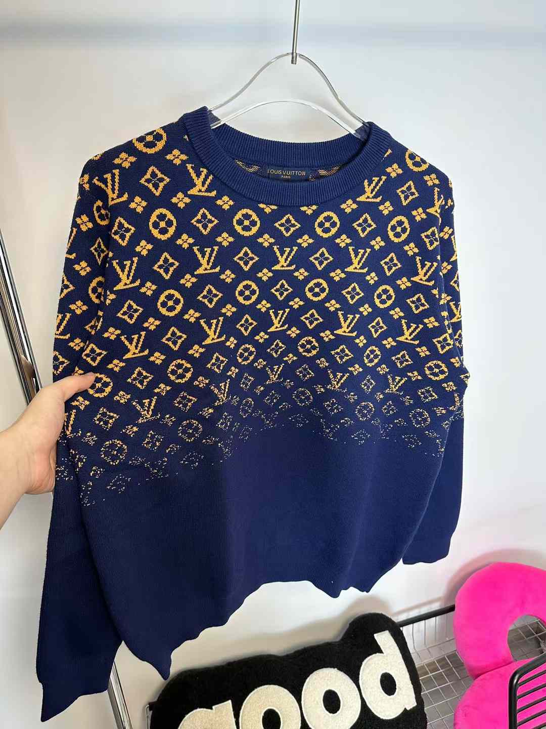 New autumn and winter color matching sweater New autumn and winter color matching sweater