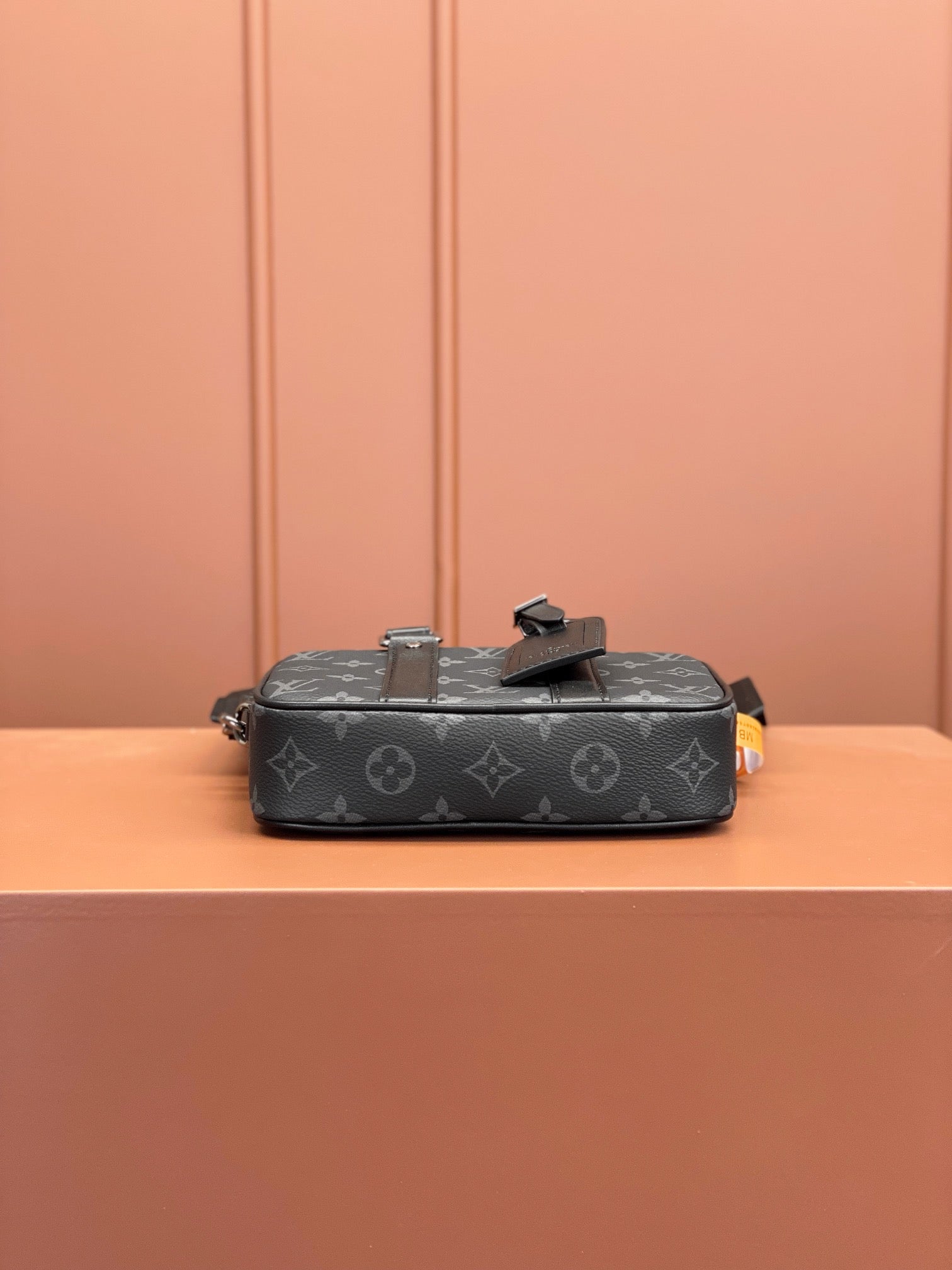 0528 Nano Porte Documents Voyage Monogram Eclipse 0528 Nano Porte Documents Voyage Monogram Eclipse