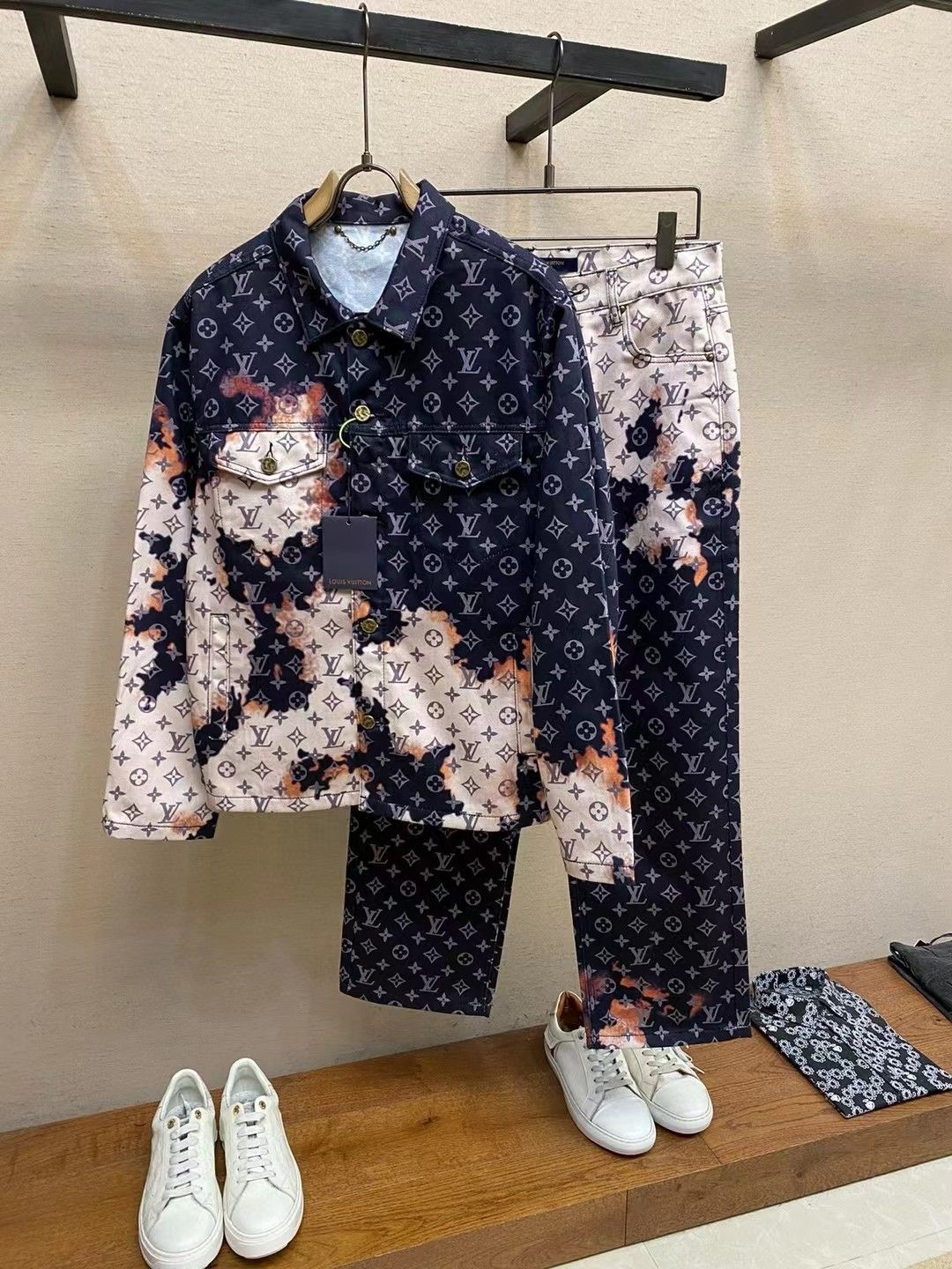 Fashion -like jeans Fashion -like jeans
