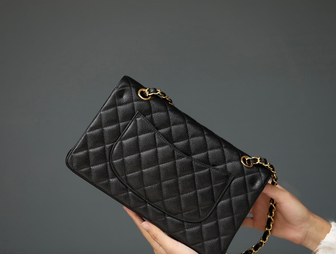0528 Medium Classic Handbag Grained Calfskin 0528 Medium Classic Handbag Grained Calfskin