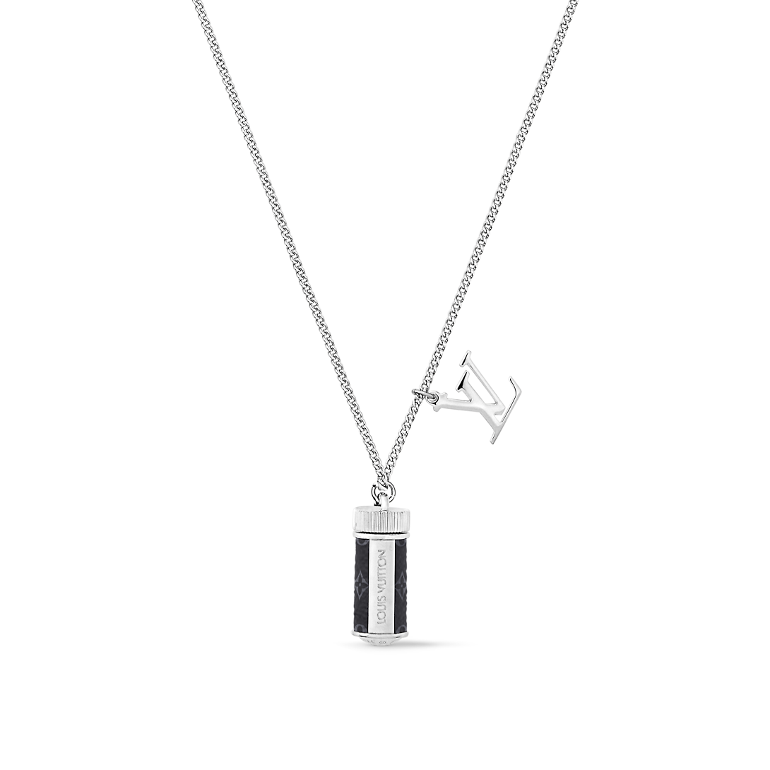 Monogram accessory necklace Monogram accessory necklace