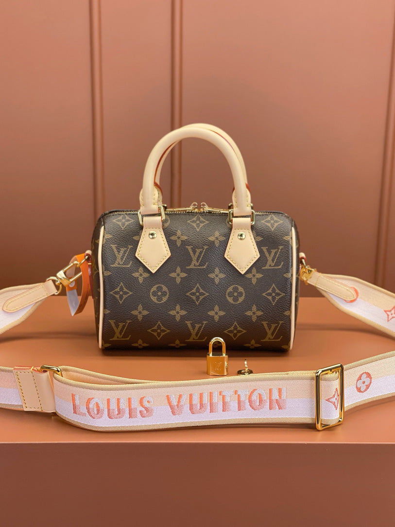 0528 Speedy Bandoulière 20 Monogram Handbags 0528 Speedy Bandoulière 20 Monogram Handbags