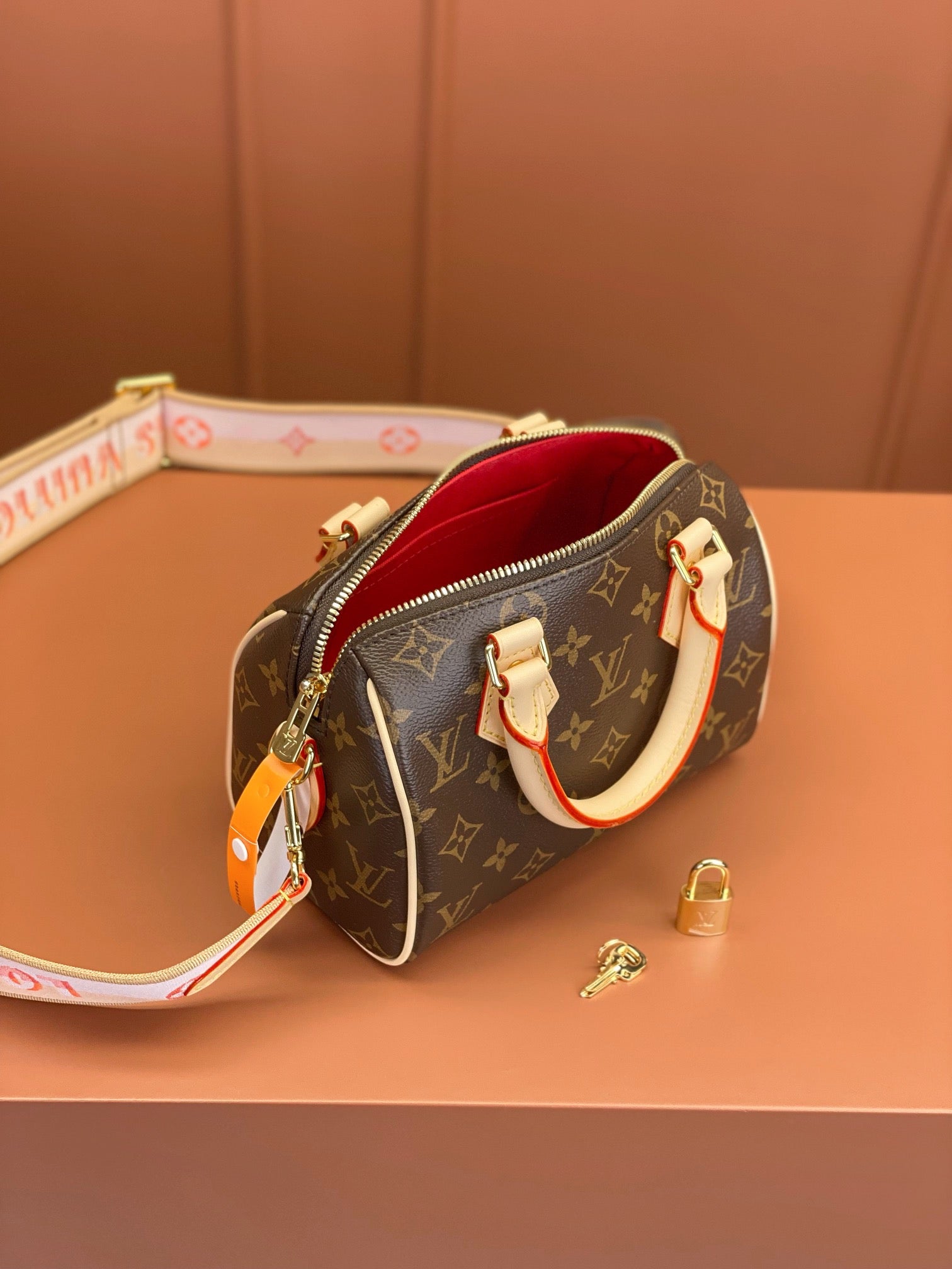 0528 Speedy Bandoulière 20 Monogram Handbags 0528 Speedy Bandoulière 20 Monogram Handbags