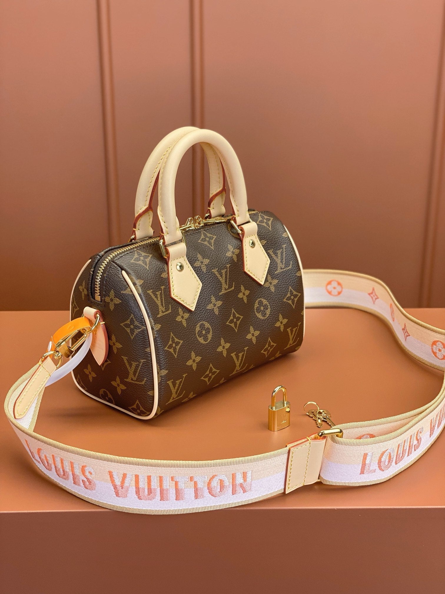 0528 Speedy Bandoulière 20 Monogram Handbags 0528 Speedy Bandoulière 20 Monogram Handbags