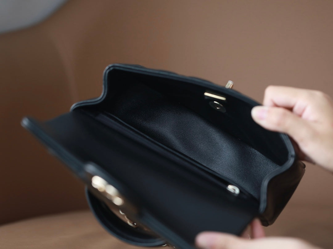 0528 Mini Rectangular Flap with Top Handle 0528 Mini Rectangular Flap with Top Handle