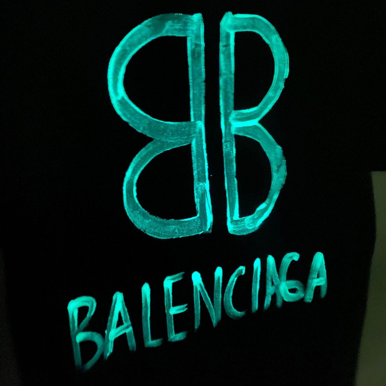 0528 Hole luminous inkjet luminous letter T-shirt 0528 Hole luminous inkjet luminous letter T-shirt